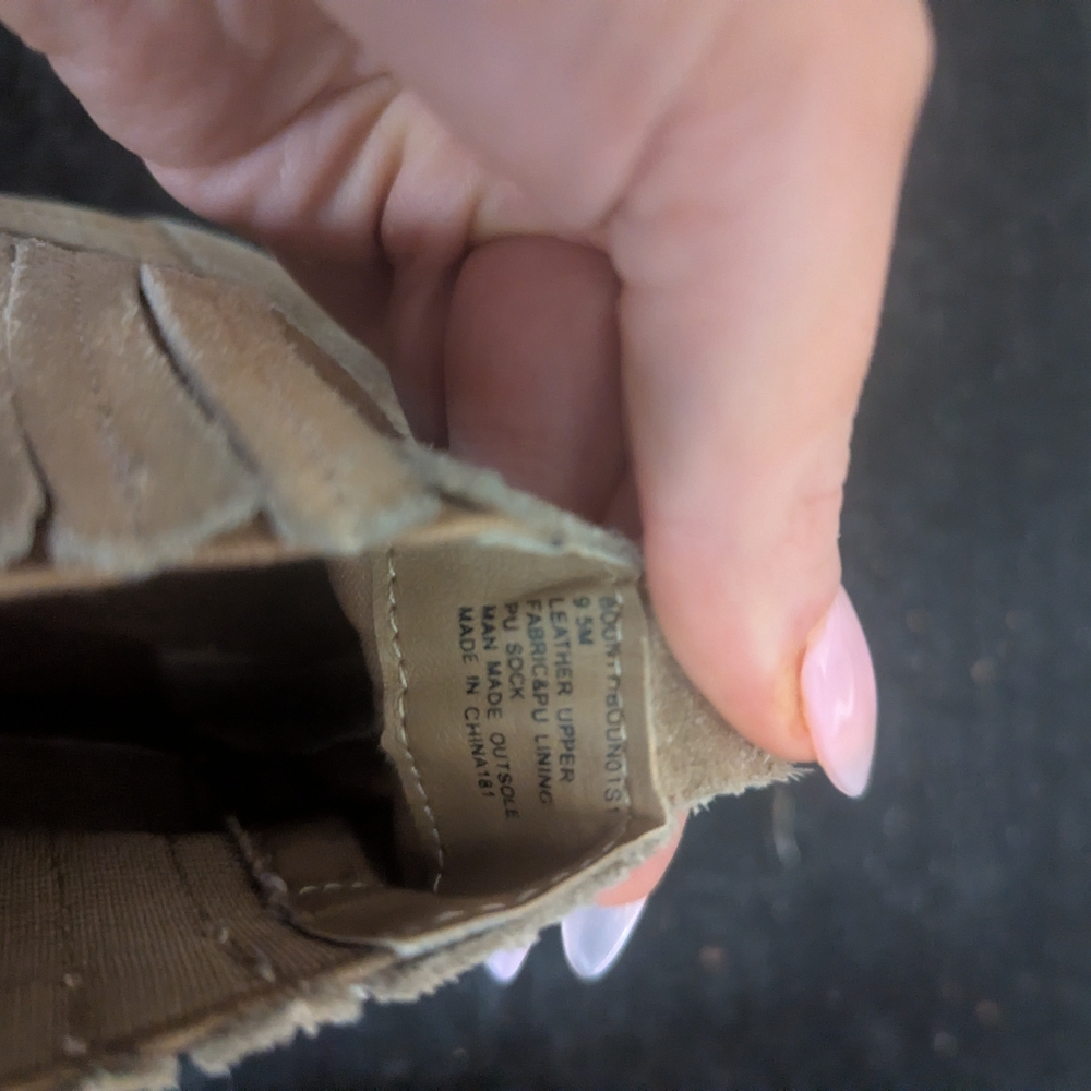 Steve Madden Beige Suede Ankle Booties - Picture 4 of 4
